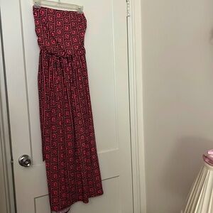 discreet pink and black strapless maxi dress size: M